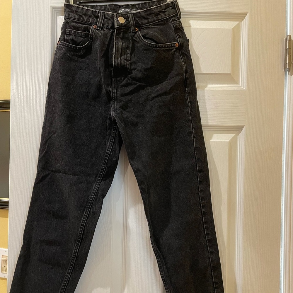 ZARA MOM JEANS